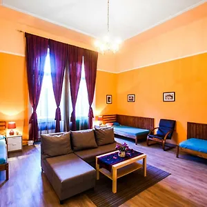 https://apartment-berta-budapest.inbudapesthotels.com